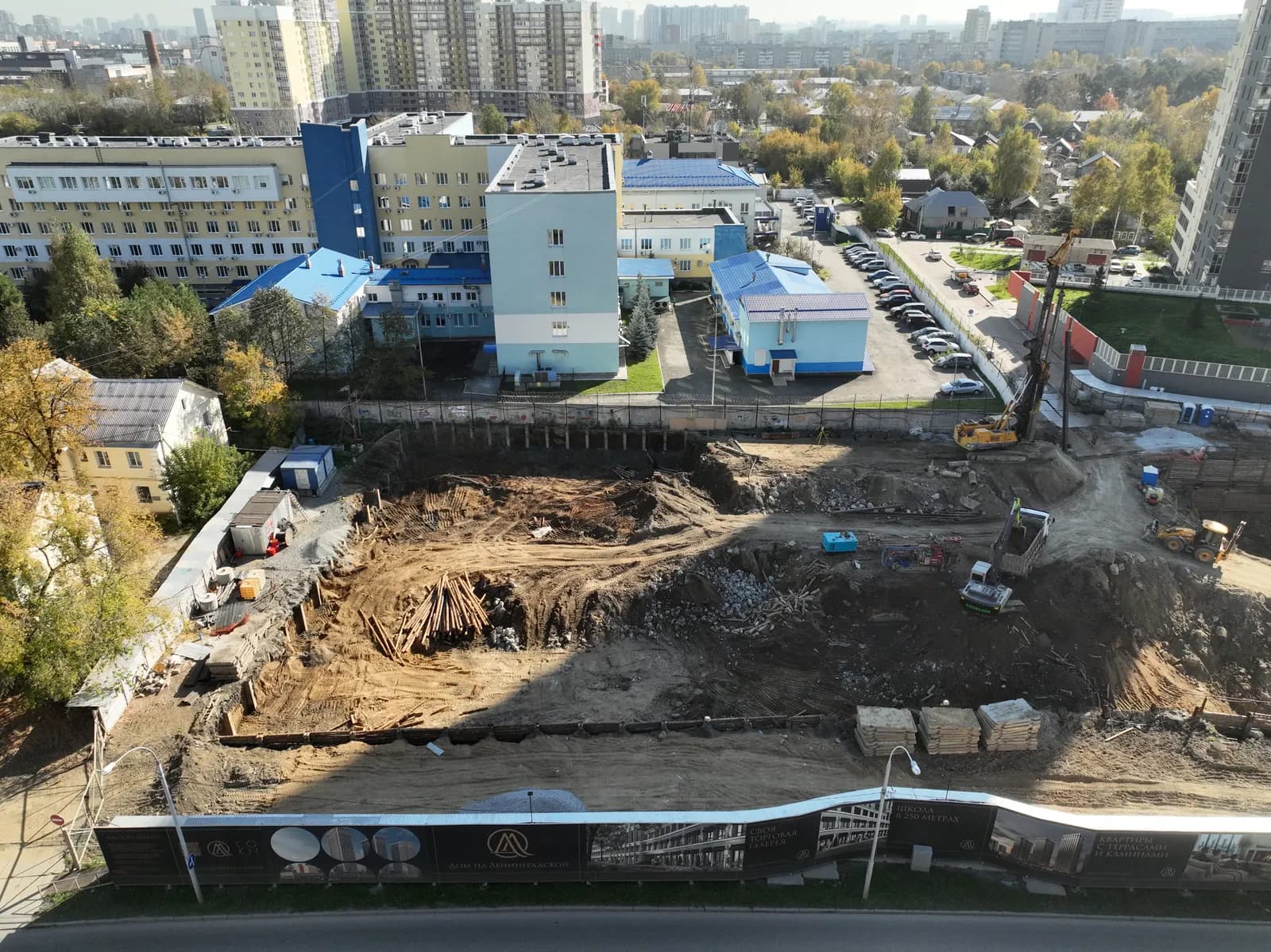 Дом на Ленинградской: ход строительства, октябрь 2026