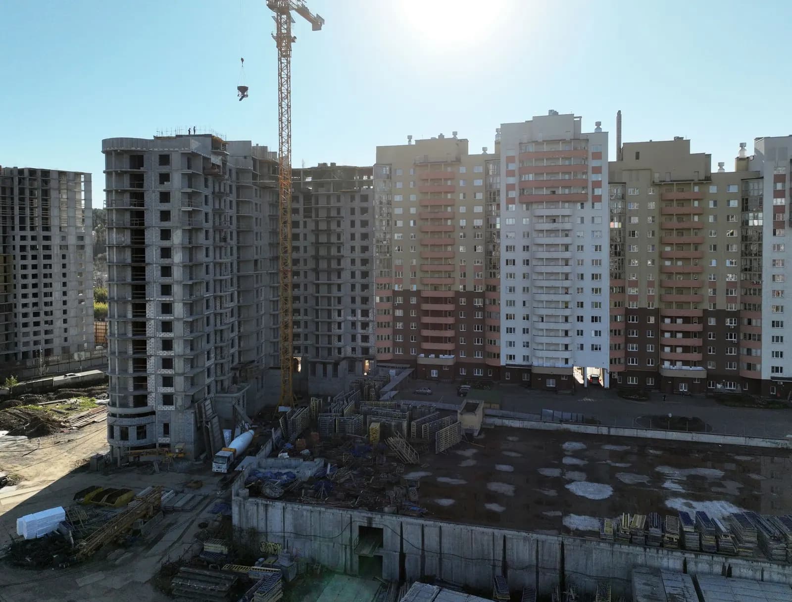 Щербакова 20: ход строительства, октябрь 2026