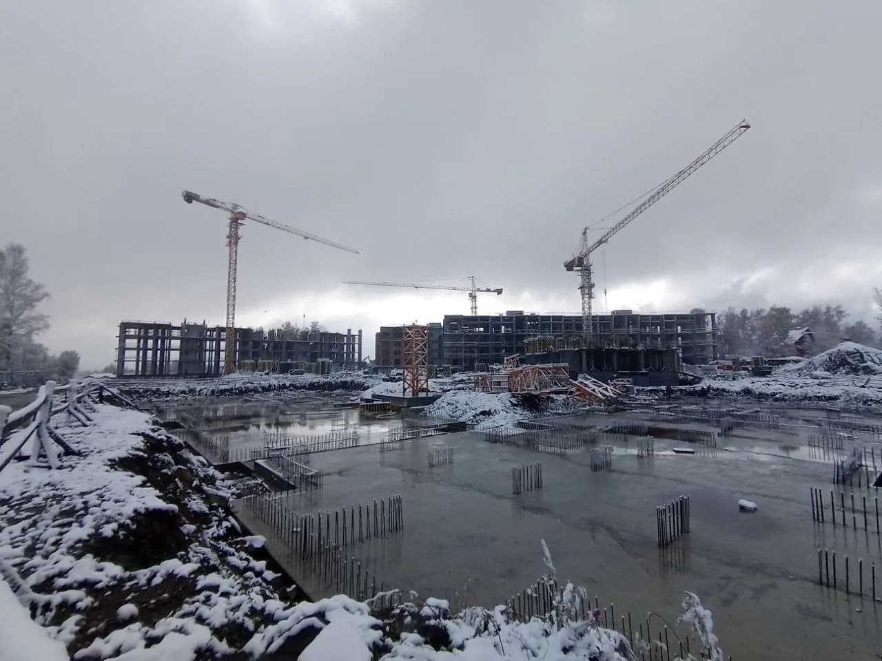 Жилой дом, Екатеринбург: ход строительства, октябрь 2026