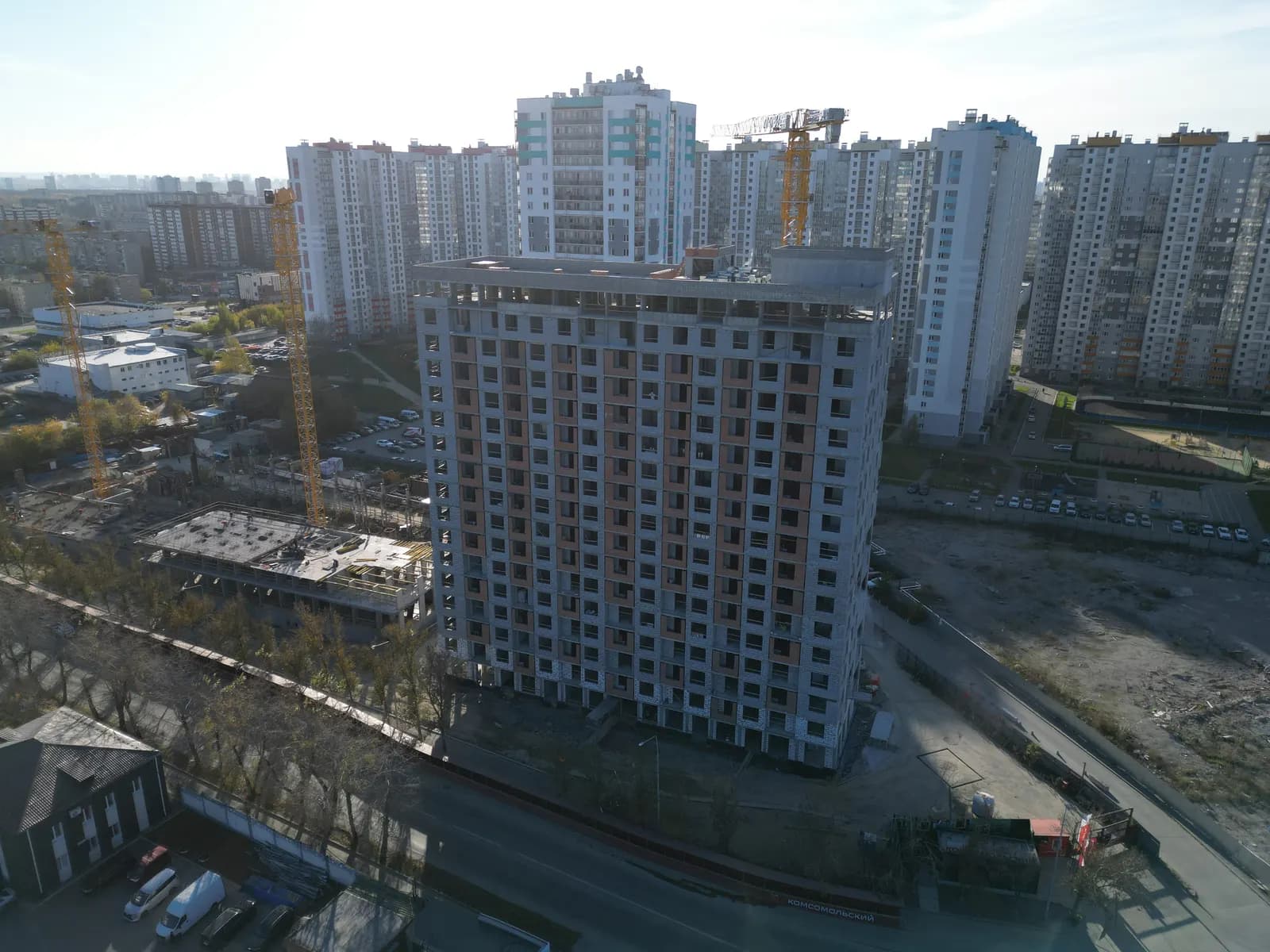 Комсомольский: ход строительства, октябрь 2026