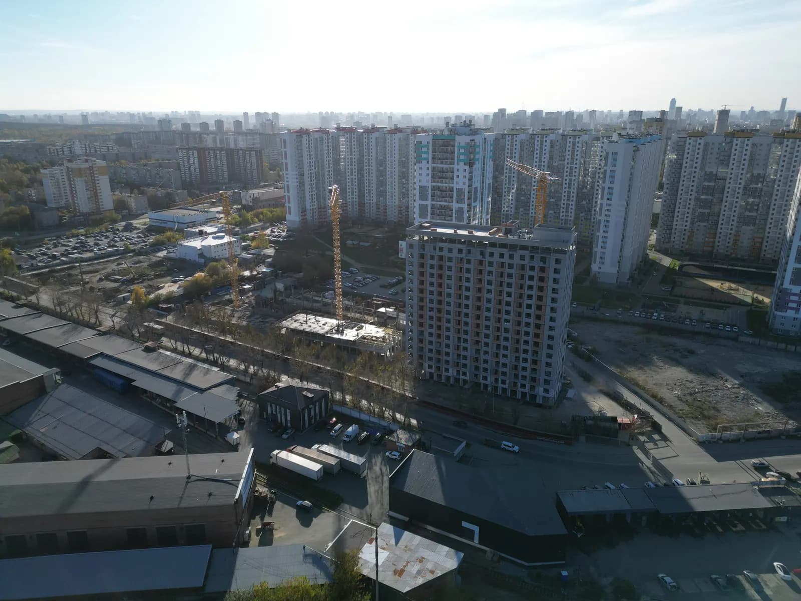 Комсомольский: ход строительства, октябрь 2026