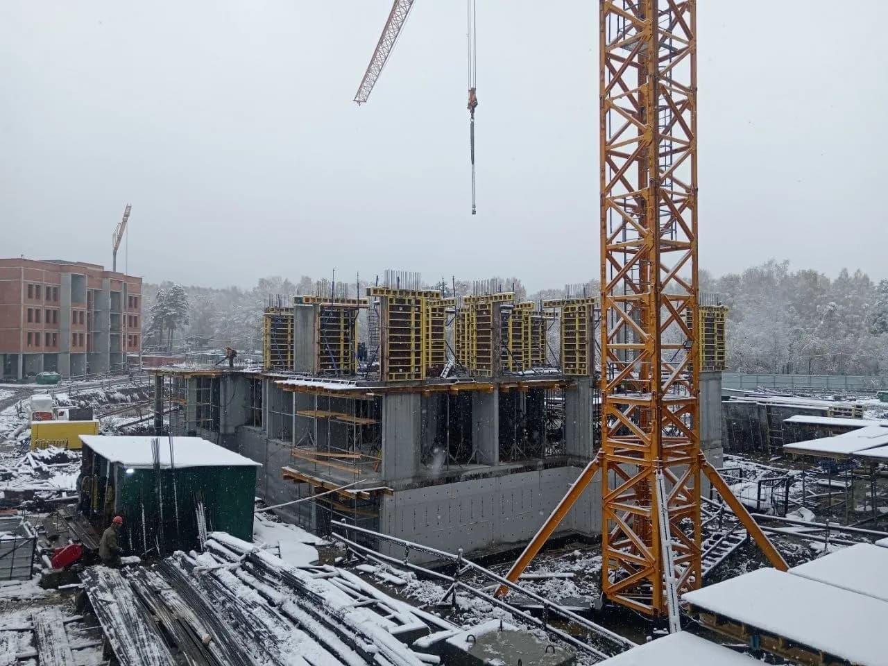 Жилой дом, Екатеринбург: ход строительства, октябрь 2026